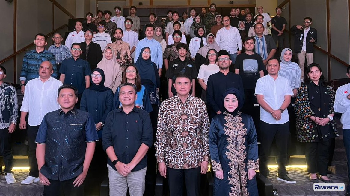 Diskusi bertajuk Memaknai Pemikiran Muhammad Yamin dalam bedah buku 6000 Tahun Sang Merah Putih digelar di Panglima Itam Library of Partai NasDem, Jumat (27/2). Sejumlah narasumber membedah akar historis Merah Putih sebagai simbol kebangsaan Indonesia.